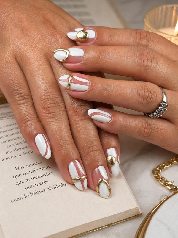 Nails by Lorena